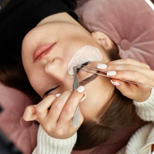 Guide To Lash Extension